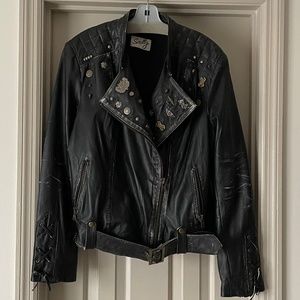 Scully Leather Biker Jacket Black sz M NEW Never Worn, distressed, pins attached